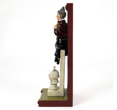 DSSHO HM George's Widow Figurine Disney Showcase 6016746