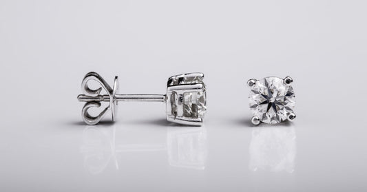 Stud Earrings vs Hoops: Which Style Fits Your Look Best?