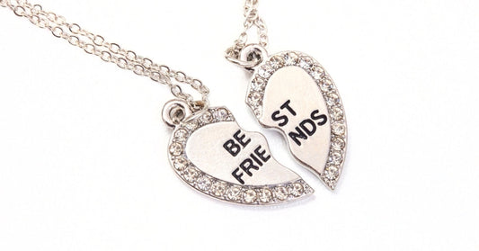 Friendship Necklaces Explained: How to Choose the Perfect Piece for You and Your BFF