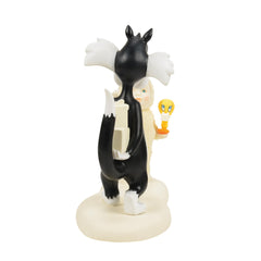 Department 56 Snowbabies Looney Tunes Tweety and Sylvester a Pwesent for a Putty Tat 6016029
