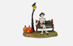 Halloween Village Accessories “RESTING MY BONES” Skeleton 5653146