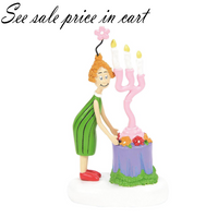 Auntie Who Sets A Centerpiece Grinch Village 6013652